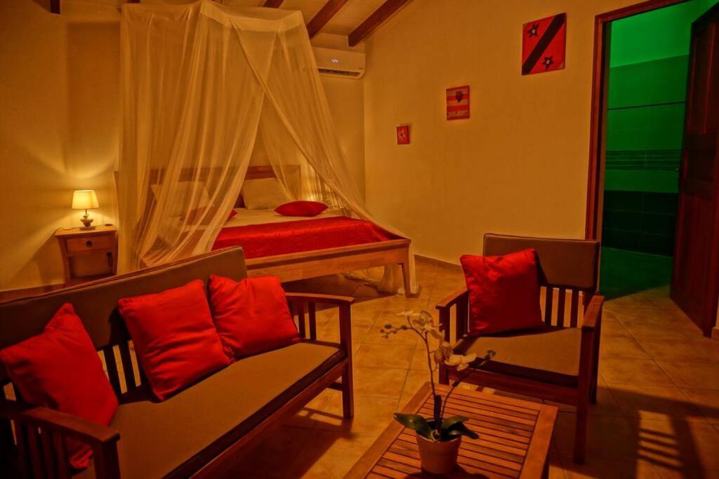 Ti Coin Relax Bungalow Vue Mer Piscine Privee سانت فرانسوا المظهر الخارجي الصورة