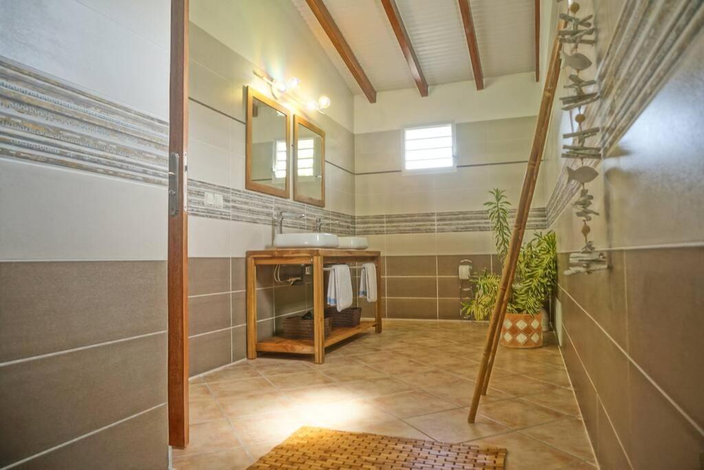 Ti Coin Relax Bungalow Vue Mer Piscine Privee سانت فرانسوا المظهر الخارجي الصورة
